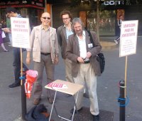 L'Association pour une Constituante à la manifestation contre le traité TSCG : 30 septembre 2012