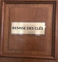 Merci, mais non ! ………….. à tous ceux qui ont décidé d'être nos guides !